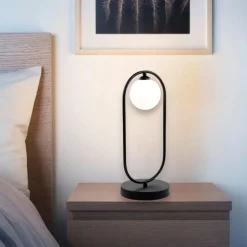 Selezionato da Mazzolaluce Abat jour da comodino nera moderna per camera da letto