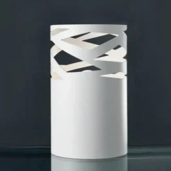 Selezionato da Mazzolaluce Abat-jour da comodino bianca design moderno per camera da letto