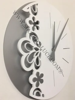 Complementi Selezionati da Mazzolaluce Big merletto orologio da parete legno bianco grigio