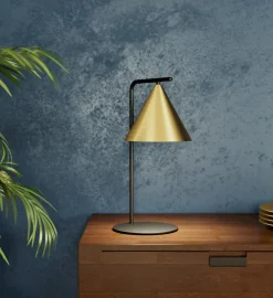 Selezionato da Mazzolaluce Lampada da tavolo nero cono oro ottone