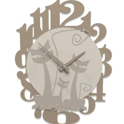 Complementi Selezionati da Mazzolaluce Gatti orologio moderno da parete legno colore tortora